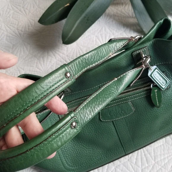 Coach Penelope Green Leather Tote Bag - Picture 9 of 12